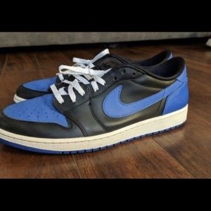 Air Jordan “royal one” size 13